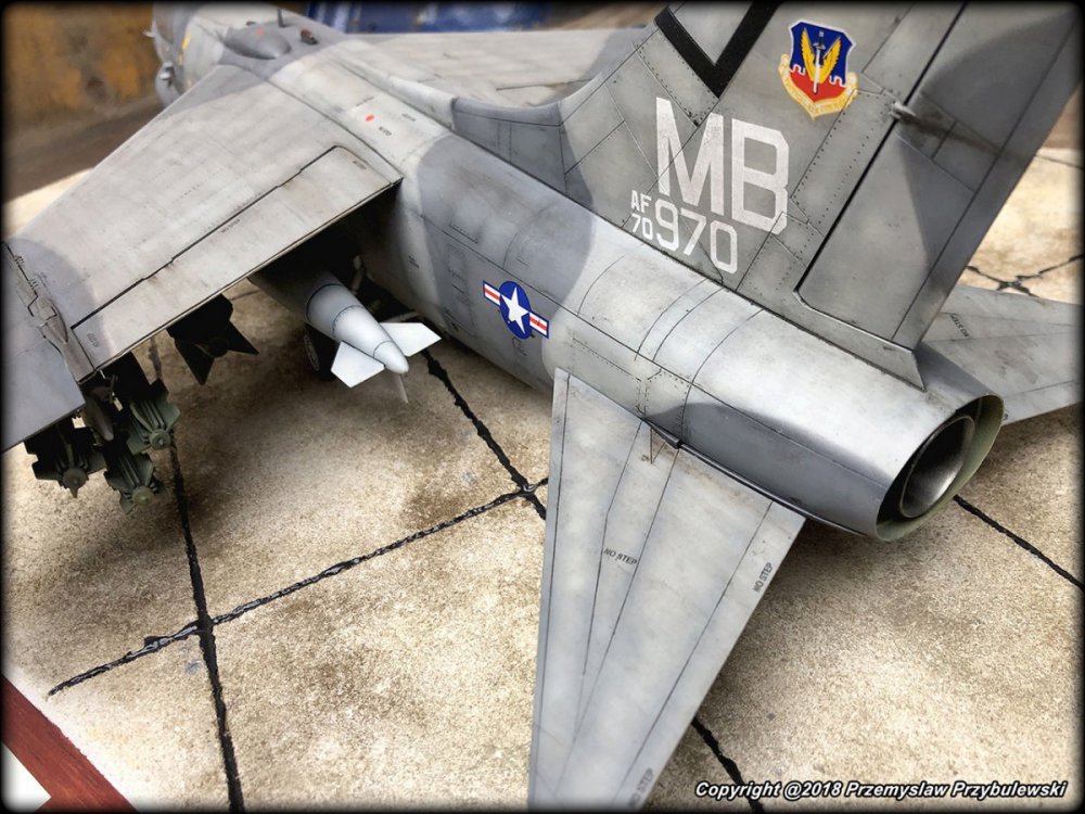 Model_053 - A-7D Corsair II 004.jpg