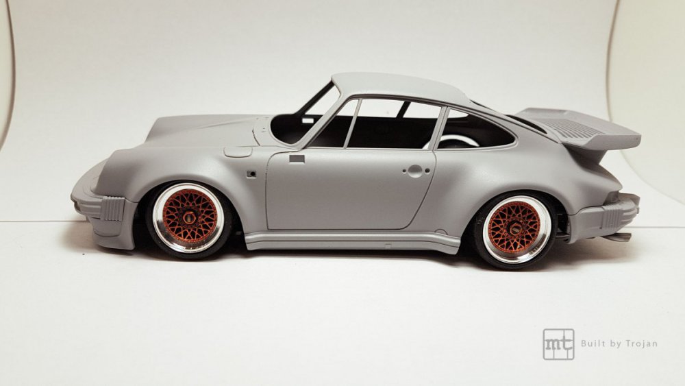 Porsche-911-Tamiya--f12.thumb.jpg.ae92a6befd33d1b07d1f5798947e1ee9.jpg