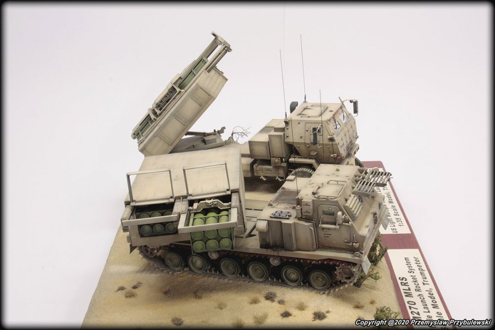 Model_063 - M270 MLRS & M142 HIMARS 004.jpg