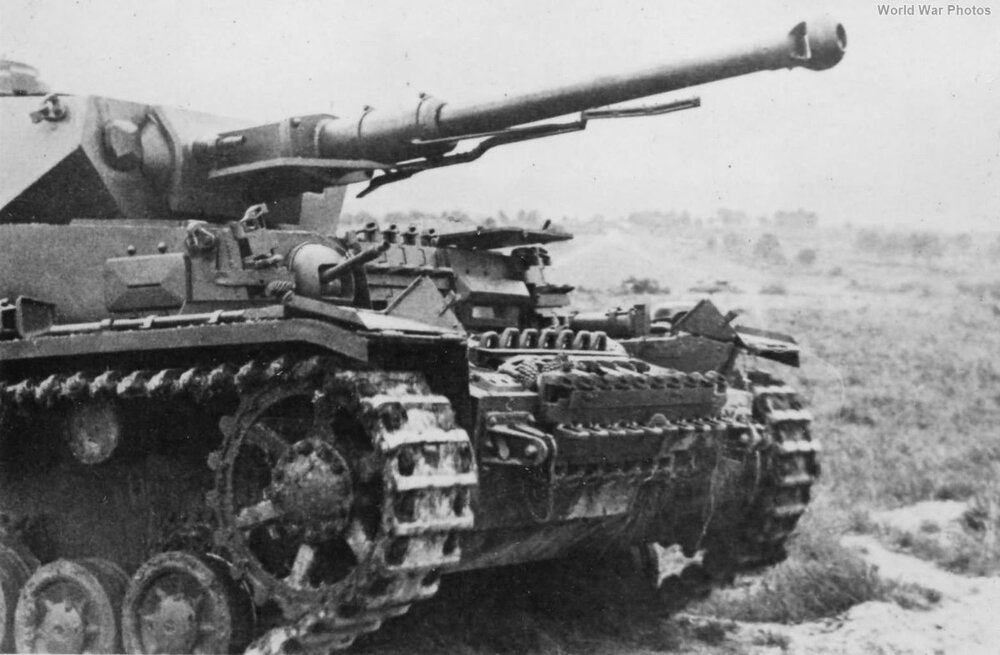 Panzer_IV_Ausf_F2.thumb.jpg.7175b215ba54e7b073ac0c5d31cd0bb9.jpg
