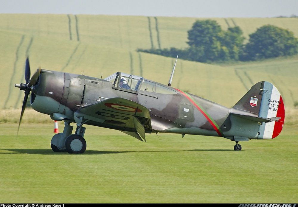 Curtiss-Hawk-H-75A1-FAF-GC2-5-X881-France-1939-10-Duxford-Warbird.jpg