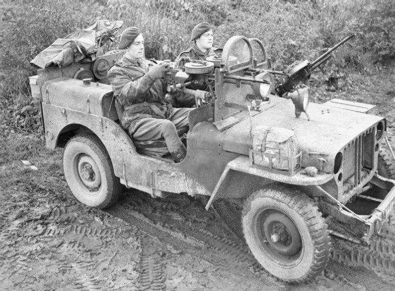 SAS_jeep_18_November_1944.jpg.34e296dae15ea9f733202bb7350aa61b.jpg