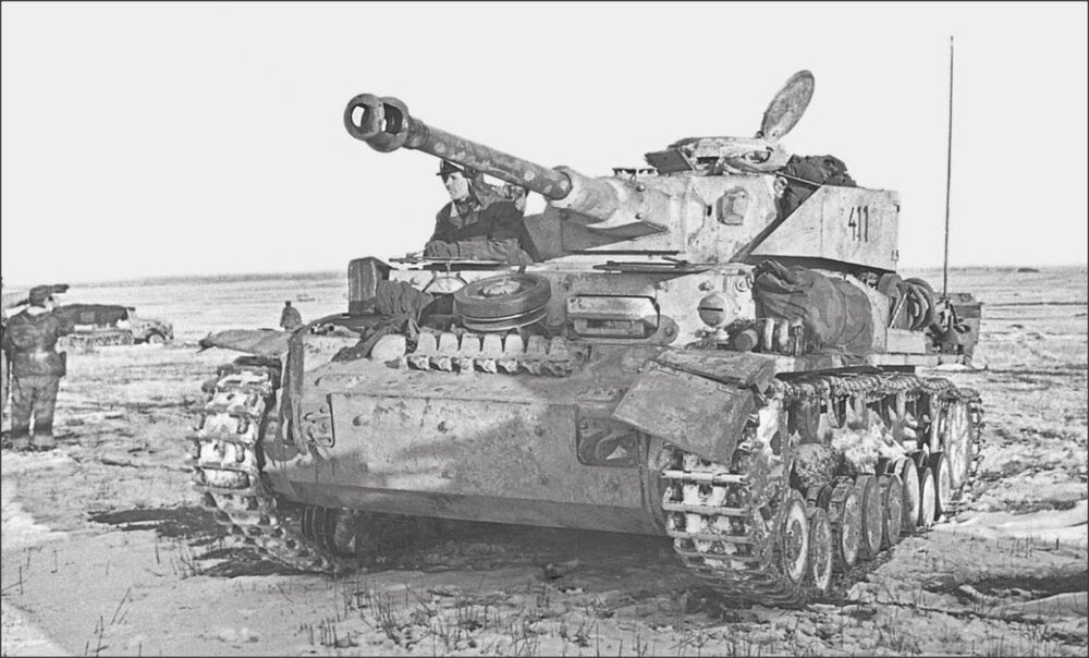 panzer-iv-ausf-h-n411-from-iipzrgt-35-4-pz-div-near-kovel-early-44_29072698115_o.jpg