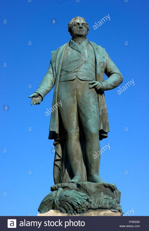 bronze-statue-of-sir-robert-peel-with-verdigris-patination-with-cloudless-FH5G3D.jpg