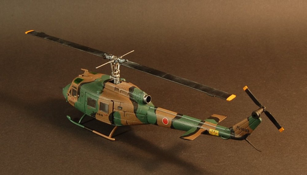 Bell UH-1 - 23.JPG