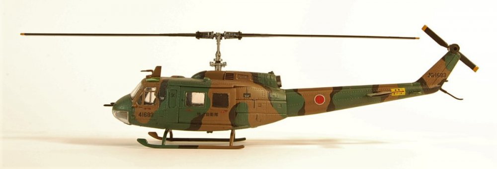 Bell UH-1 - 01.JPG
