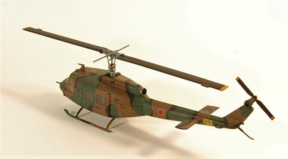 Bell UH-1 - 16.JPG