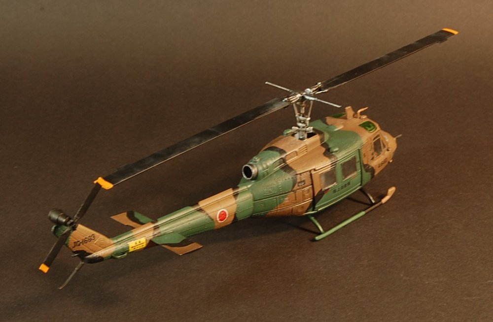 Bell UH-1 - 21.JPG