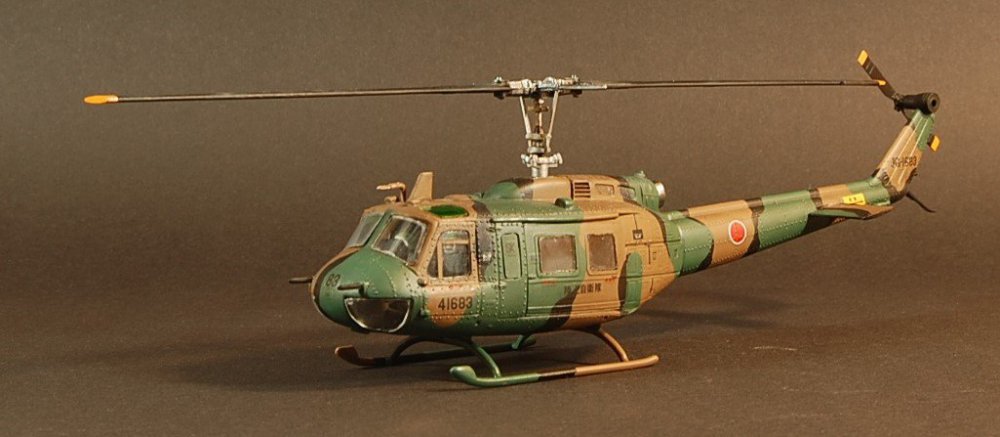 Bell UH-1 - 26.JPG