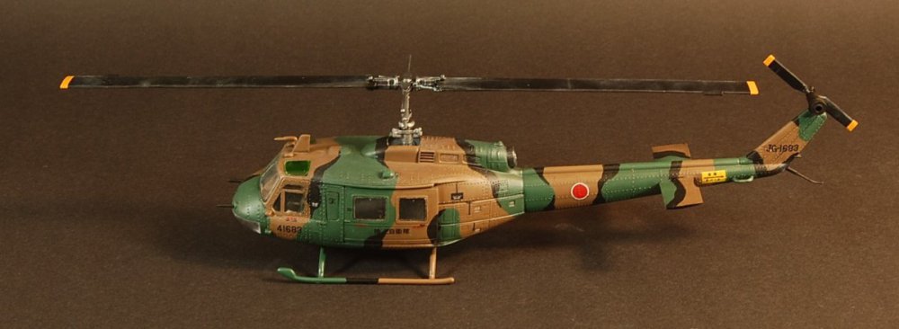 Bell UH-1 - 24.JPG