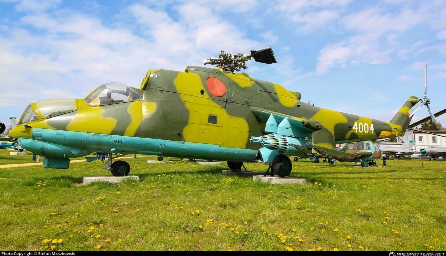Mi-24.jpg.4628b7e1567e8804ce5351c4f415d5a6.jpg