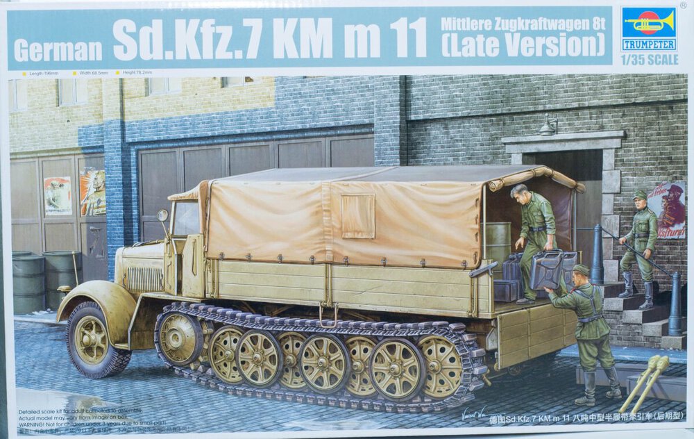 Sd.Kfz. 7 KM m11 (Trumpeter).jpg