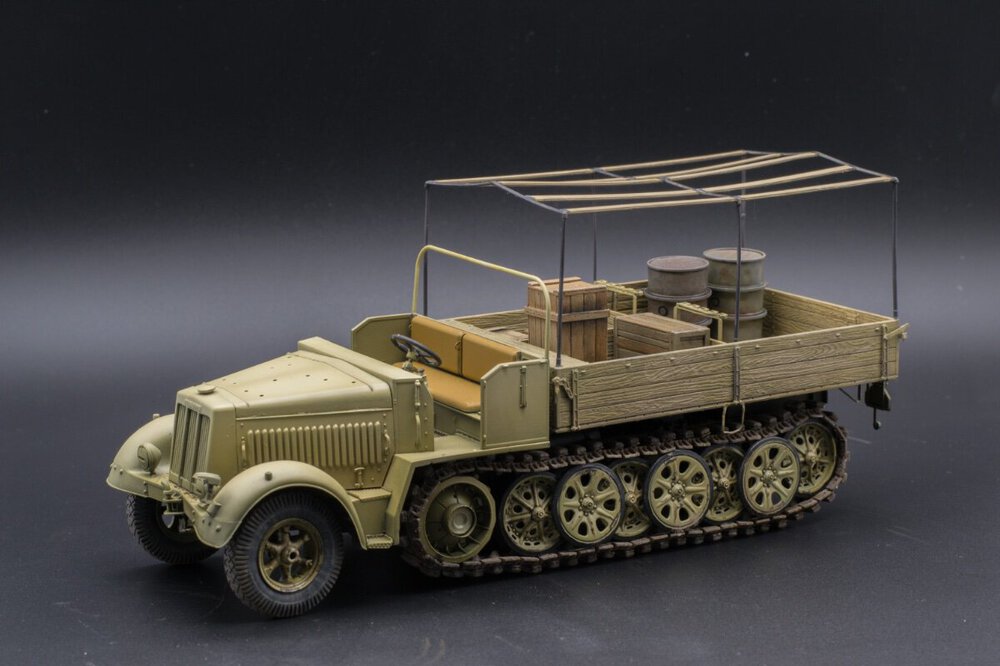 Sd.kfz.7 -14.jpg