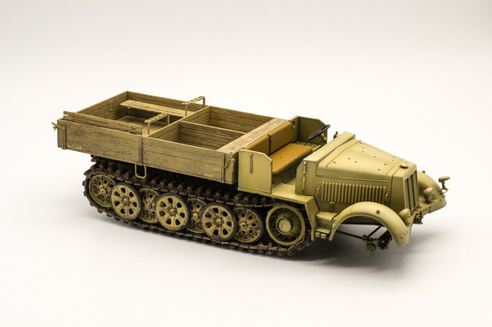 Sd.kfz.7 -12.jpg