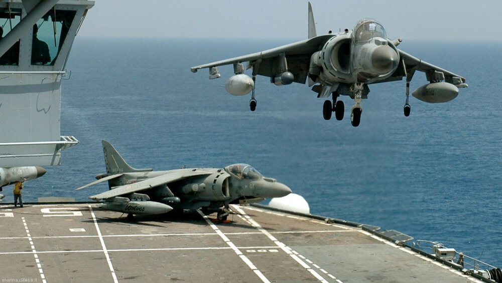 AV-8B-Harrier-MMI-33.jpg