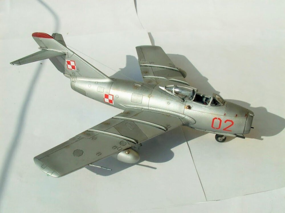 MiG 15 Eduard 1 72 - Kopia.JPG