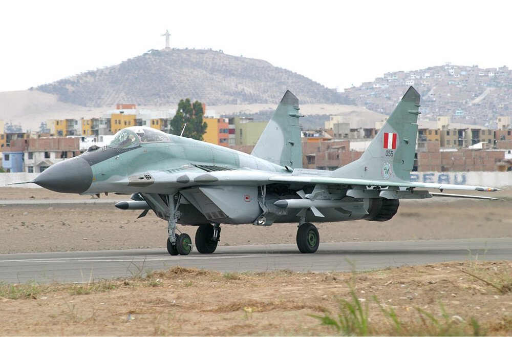 Peruvian_Air_Force_Mikoyan-Gurevich_MiG-29SE_(9-13SE)_SDLP-1.thumb.jpg.174f4e7157ae621fdeb903303cedc586.jpg