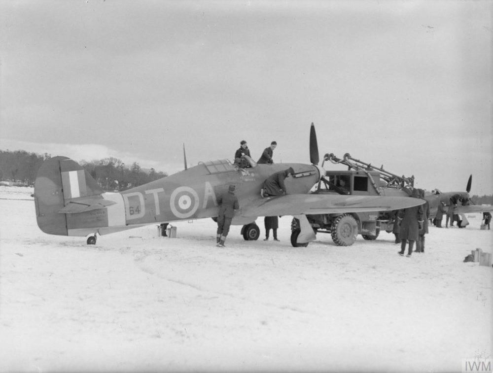 Hurricane-I-RAF-257Sqn-DTA-V6864-at-Coltishall-Norfolk-IWM-CH1931.jpg