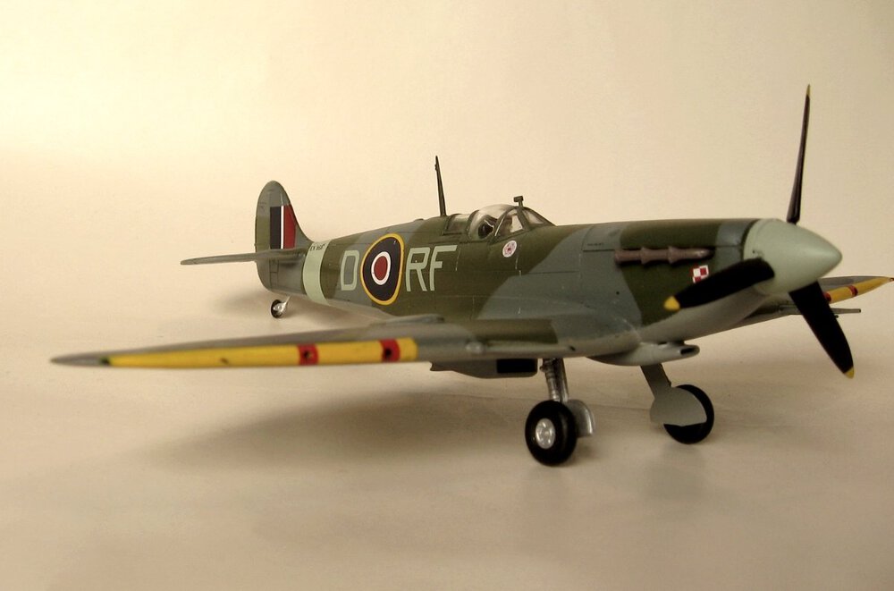 Spitfire Mk.V (3).JPG