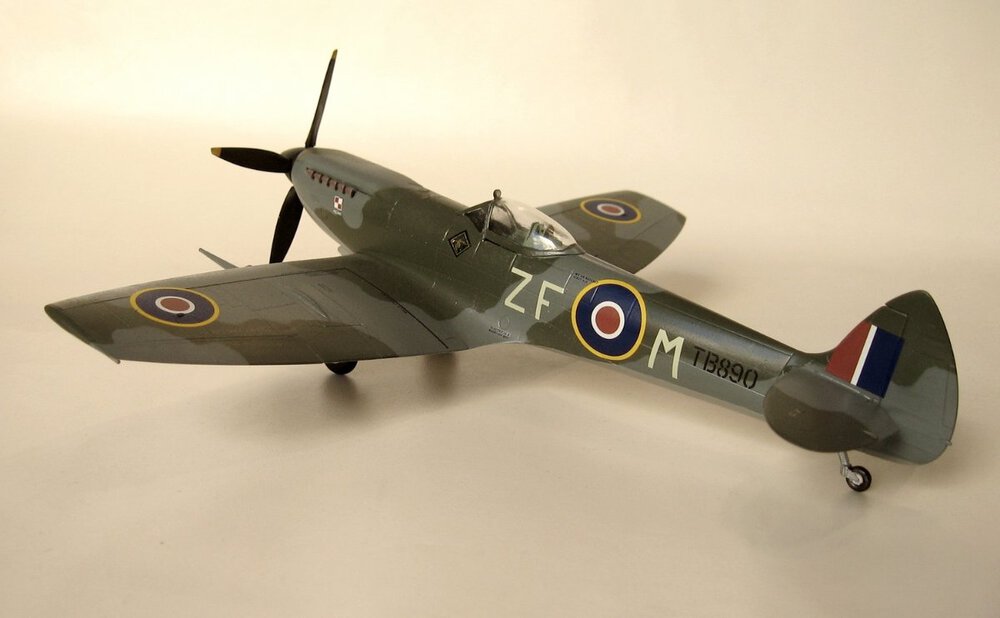 Spitfire Mk.XVI (2).JPG