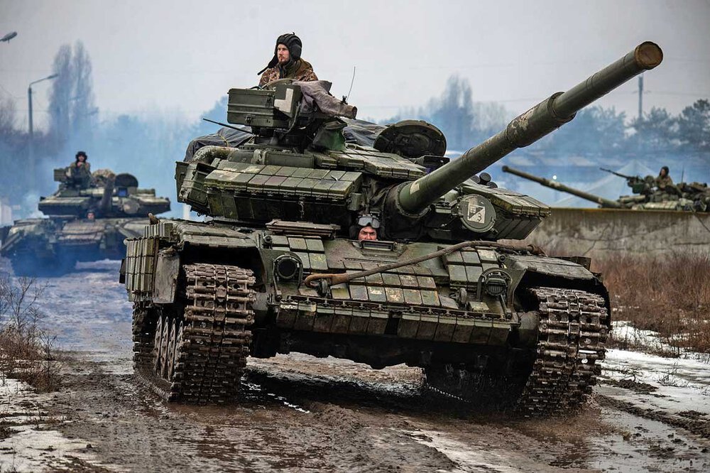 kolumna-ukrainskich-czolgow-t-64bw..jpg