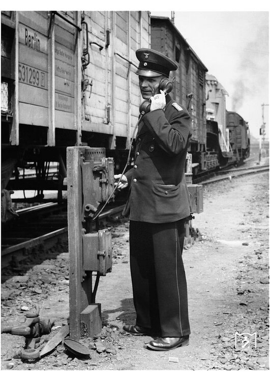 1907690827_FertigmeldungeinesGterzugesimRangierbahnhofBerlin-Pankow.(1942).thumb.jpg.21bd5b946d46bbdb84927fa77e167853.jpg