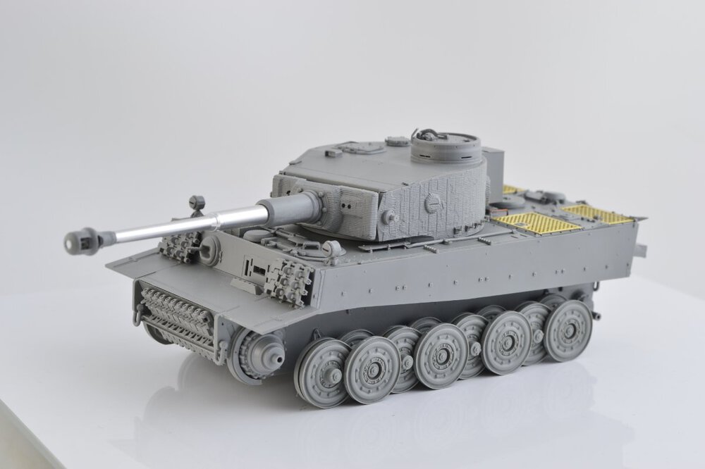 Tiger I Early - 02.jpg