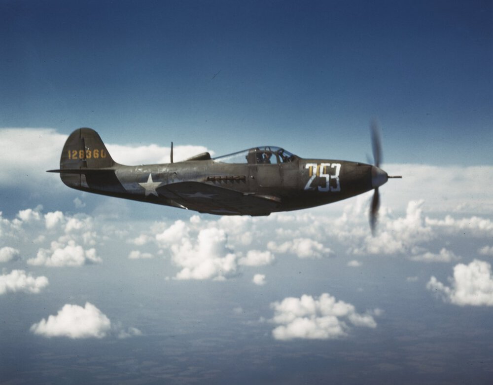 823104121_!USAAF-41-28360-Bell-P-39D-Airacobra-white-253-used-as-trainer-based-out-of-Dale-Mabry-Field-FL-USA-01.thumb.jpg.3c29e292140bf52c48735b6504e46707.jpg