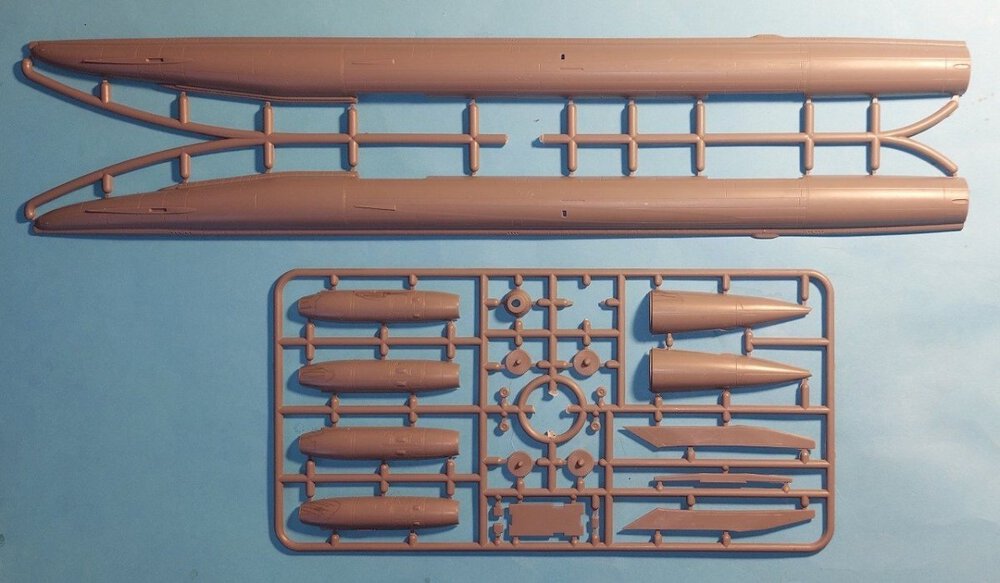 scale_2400.jpg
