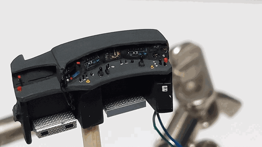 367195322_118l(Copy).thumb.gif.adeee2471f461cb77ca36596991d45f6.gif