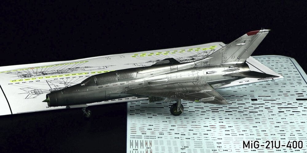 1024345351_MiG-21U66-400030r.thumb.jpg.dfcfe3fead18e87d2fcd6b8506f9189a.jpg