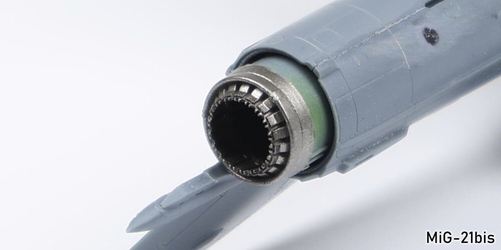 1129684789_mig-21bisr007.thumb.jpg.f39501b0752885ab59c803d6d2d7f741.jpg