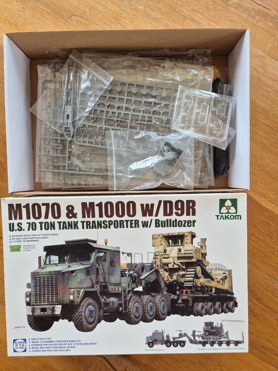 Takom 5002.jpg