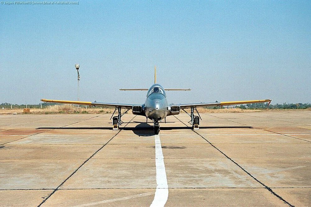 Iskra-Aircraft-08.jpg