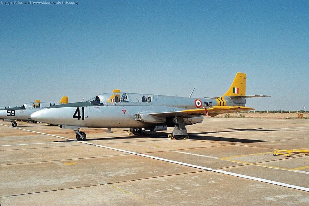 Iskra-Aircraft-09.jpg