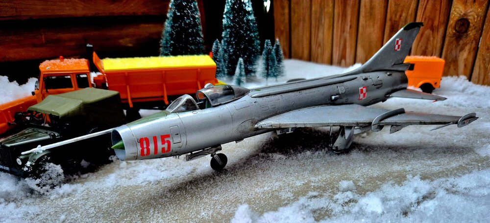 Su7 smer 48 zima.jpg