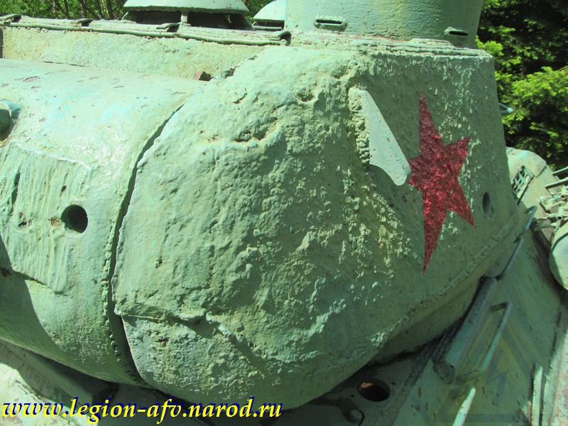 T-34-85_Kirovsky_031.jpg.c5a9737c7c58ff305613e06750ec5aff.jpg