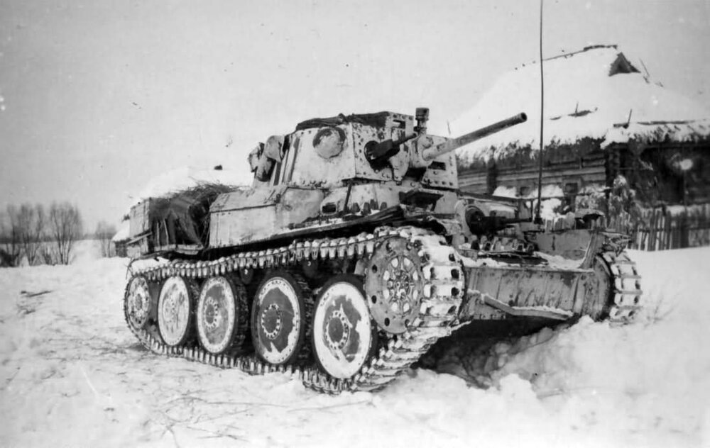 Panzer-38t-winter-camo.jpg