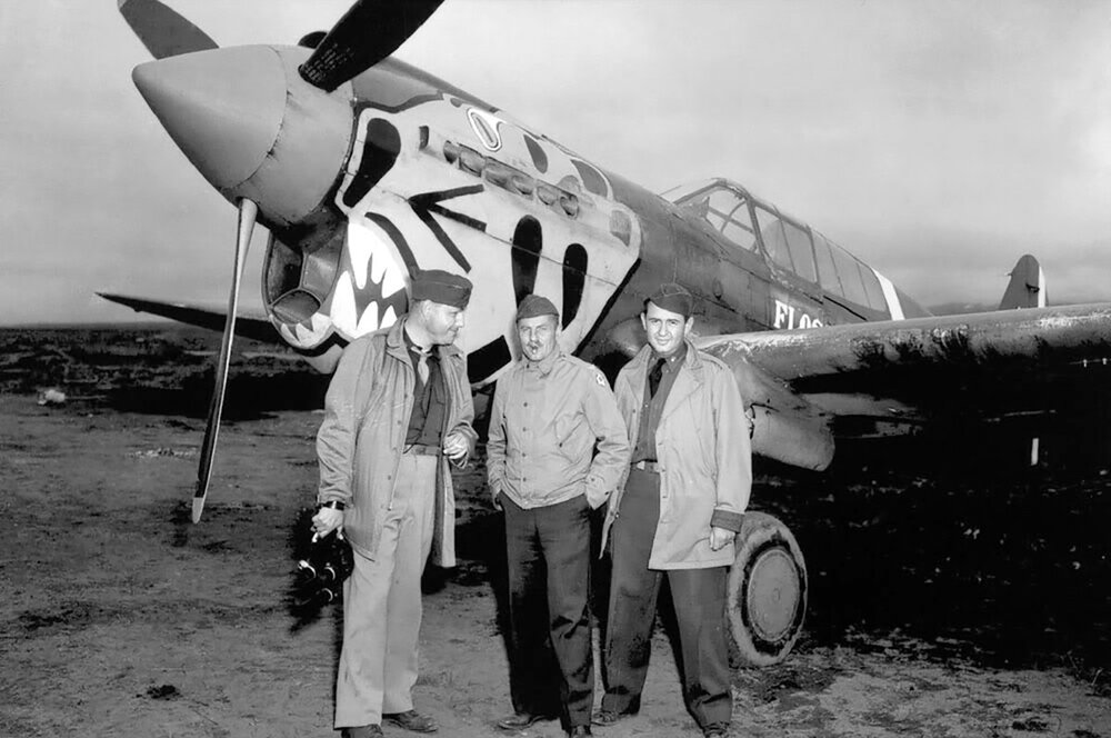 Curtiss-P-40E-Warhawk-343FG11FS-Adak-Alaska-1942-08.thumb.jpg.9e7618b4d2f1ace442acf03d591b0641.jpg