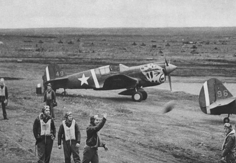 P-40E-49-11FS004z2a.jpg.94713b399c5b9aa5e4f658cf18353877.jpg