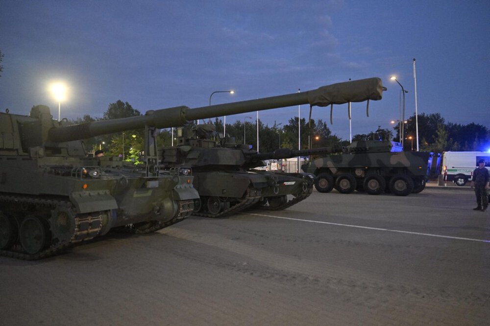 GAJOWNICZEK UA 0868T c.jpg