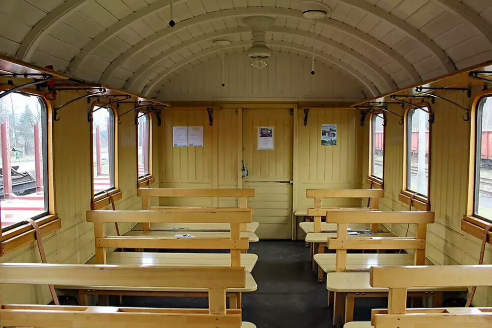 die-osterfahrt-der-rennsteigbahn-am-27032016-von-ilmenau-nach-schleusingen-bot-den-teilnehmern-etwa-4-stunden-zeit-bis-zur-rueckfahrt.thumb.jpg.5874fa35536a08c9d925ba5e630c5d1b.jpg