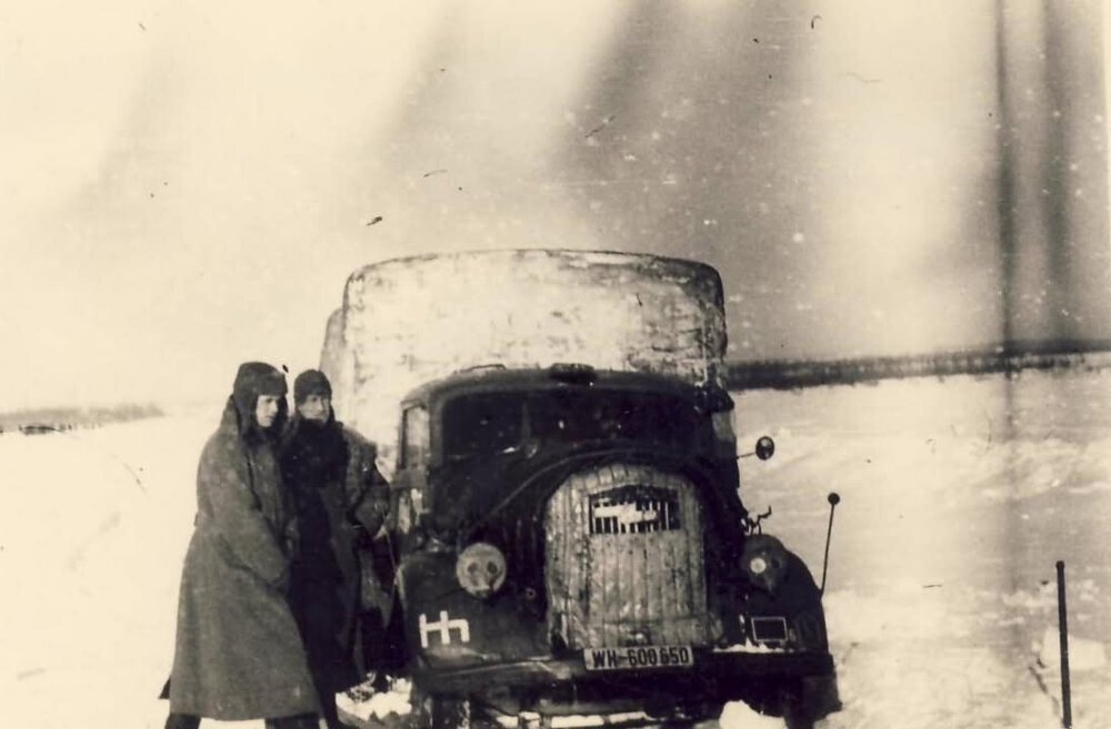 Opel_Blitz_in_winter.jpg