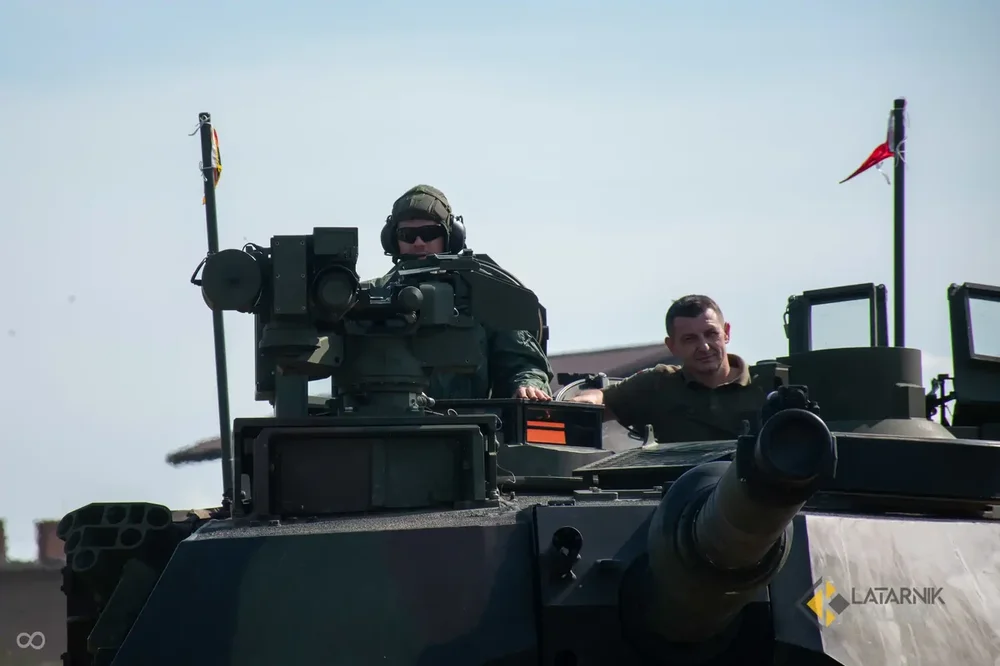 PiknikMilitarnyZielona42.webp