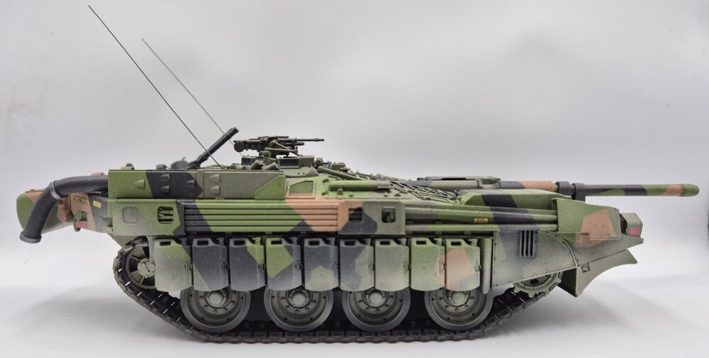 Strv 103 03.jpg