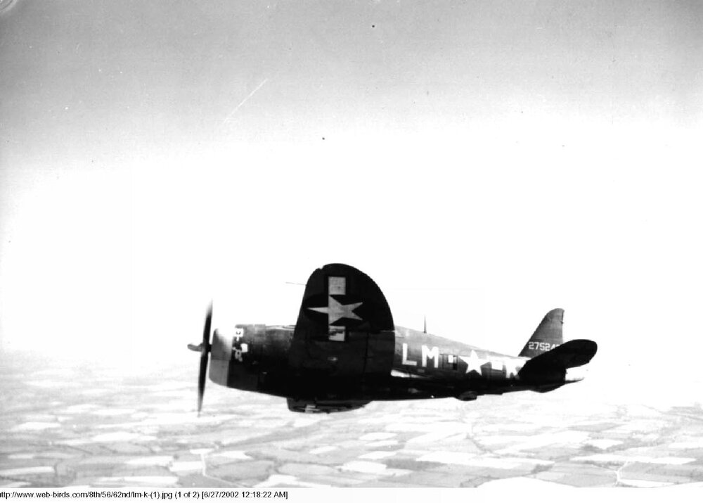 USAAF-42-75242-P-47D-Thunderbolt-8AF-56FG62FS-08.jpg