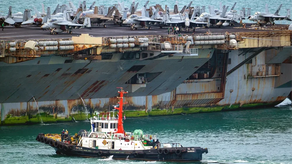 USS-Lincoln-rust.thumb.webp.f709d5601f476c0ccfdda4a599f52cee.webp